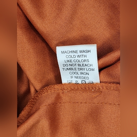 HER DESTINY orange/leopard tiered midi dress, puff sleeves, v-neck, size M - Picture 9 of 9